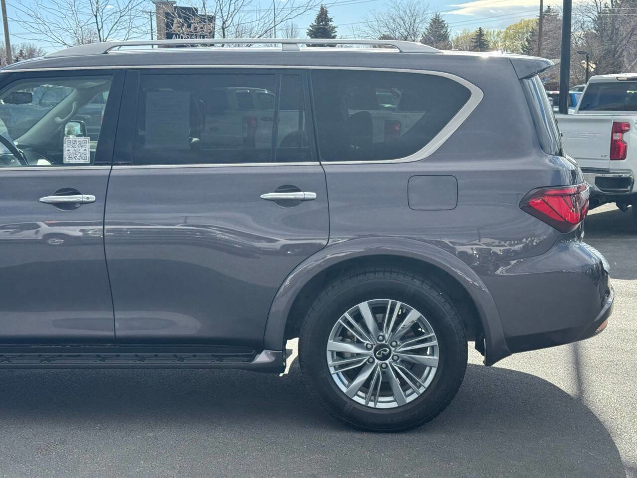 Used 2024 INFINITI QX80 Luxe image 12