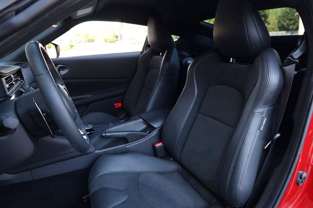 Used 2025 Nissan Z Performance w/ Floor Mat Package image 16