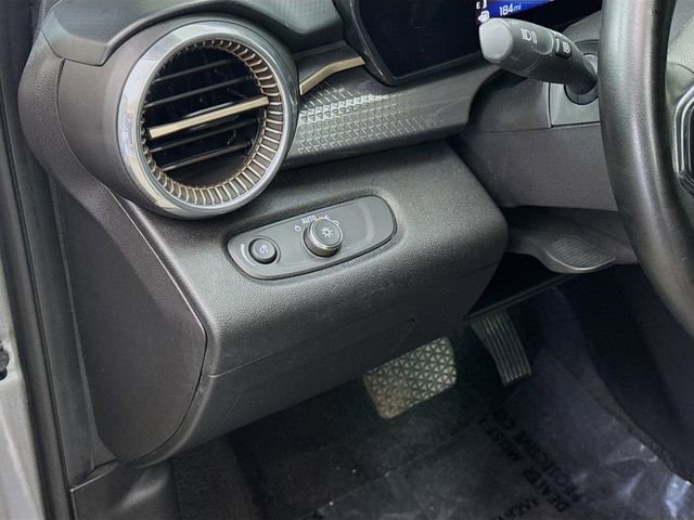 Used 2024 Chevrolet Trax ACTIV w/ Driver Confidence Package FWD image 12