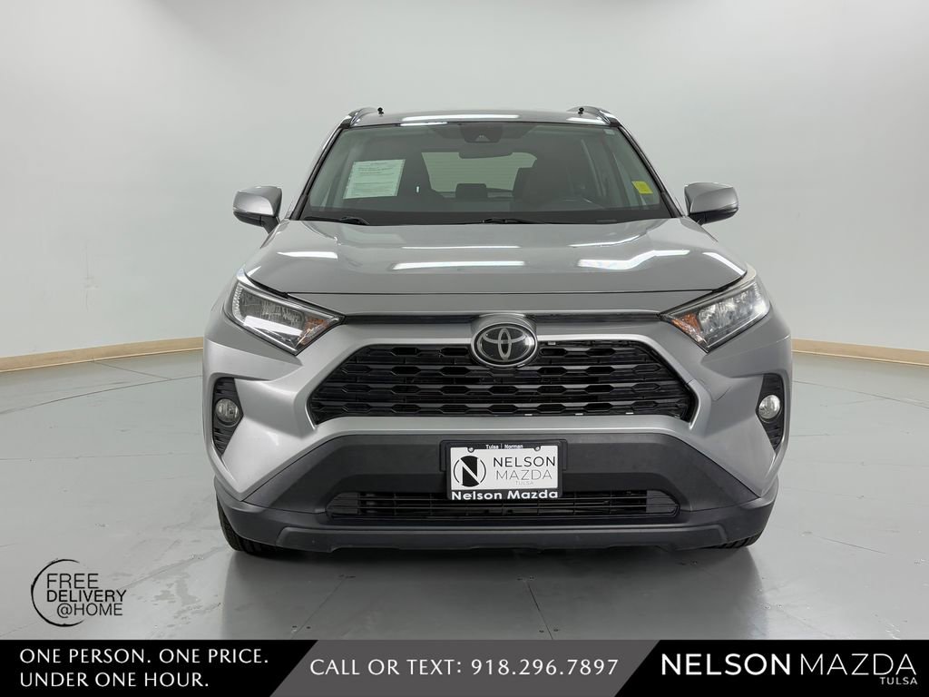 Used 2020 Toyota RAV4 XLE FWD image 2