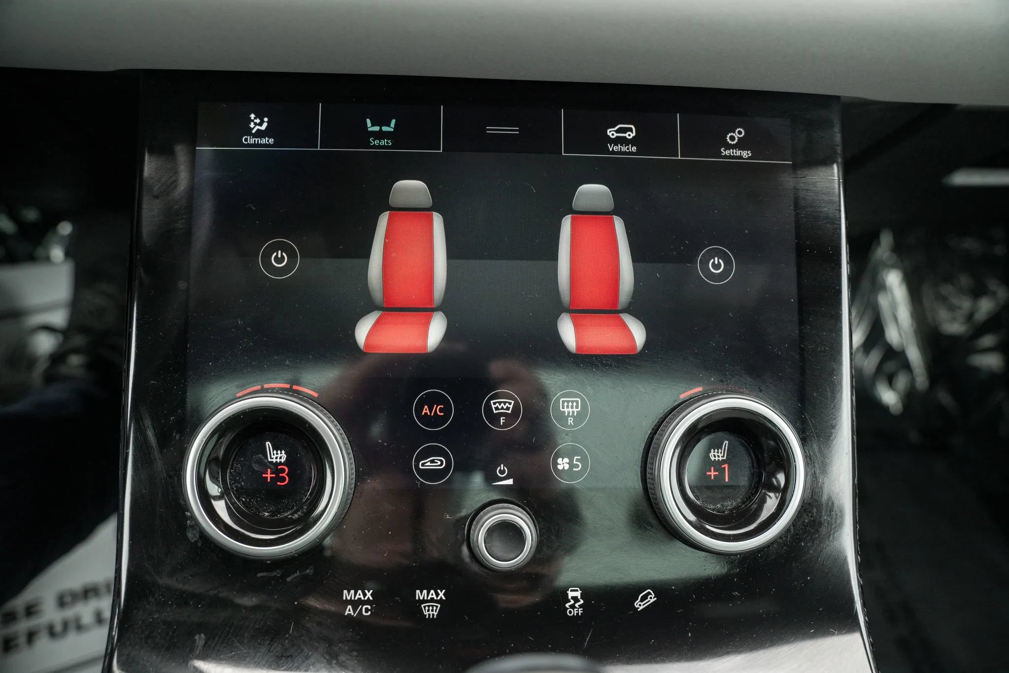 Used 2020 Land Rover Range Rover Evoque SE AWD/4WD image 29