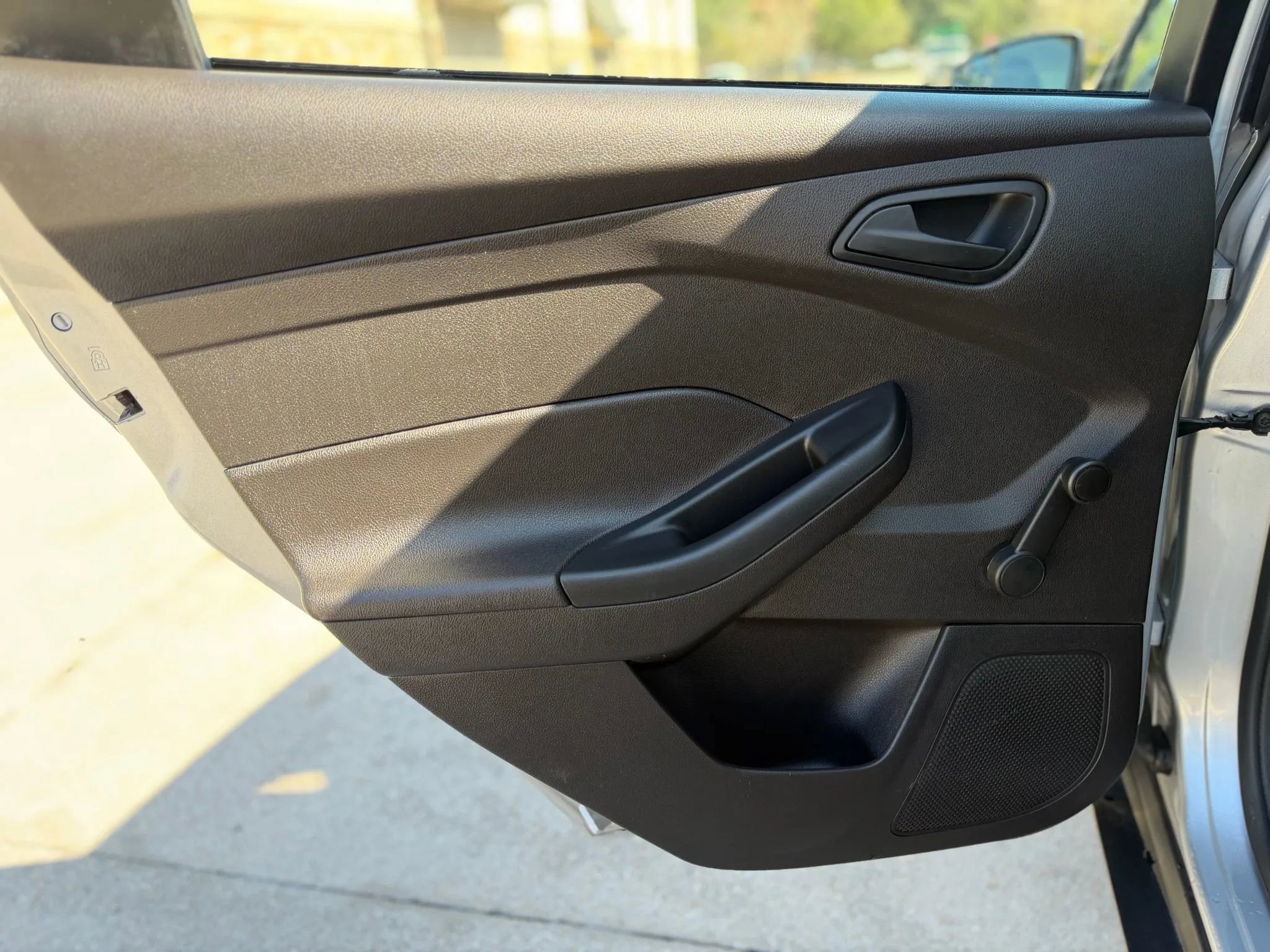 Used 2017 Ford Focus S image 28