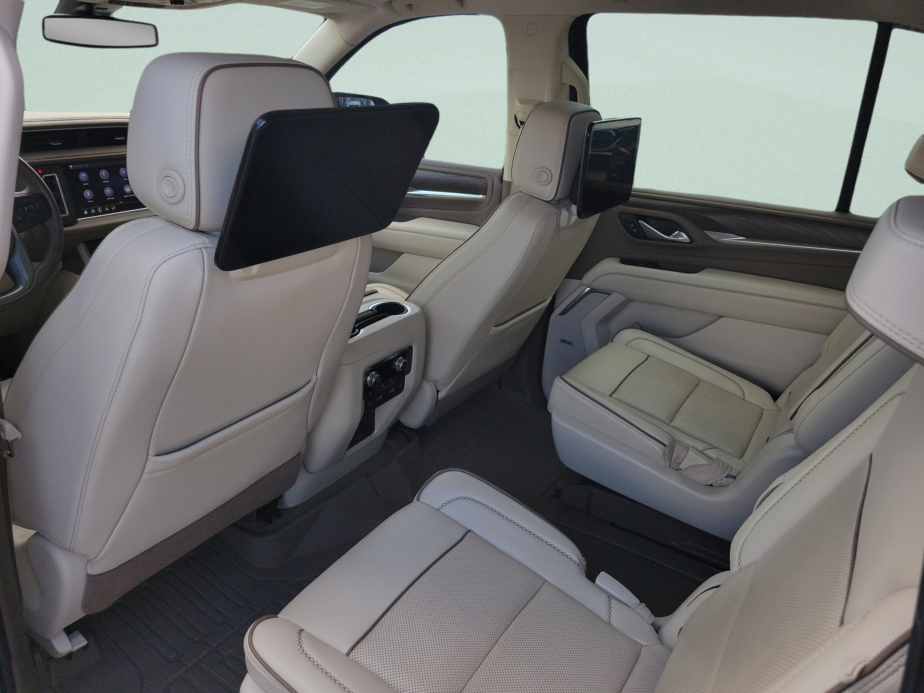 Used 2021 GMC Yukon XL Denali w/ LPO, Illumination Package RWD image 11