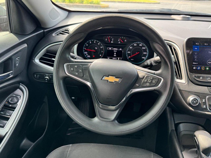 Used 2021 Chevrolet Malibu LS FWD image 12