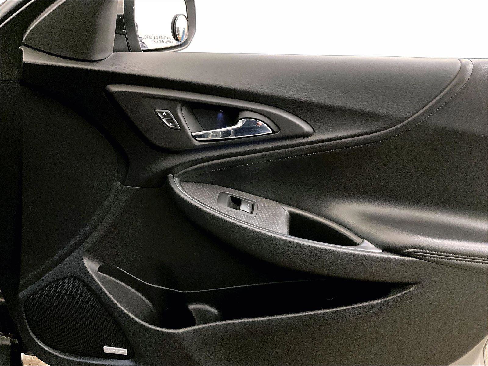 Used 2017 Chevrolet Malibu LT w/ Leather Package image 23