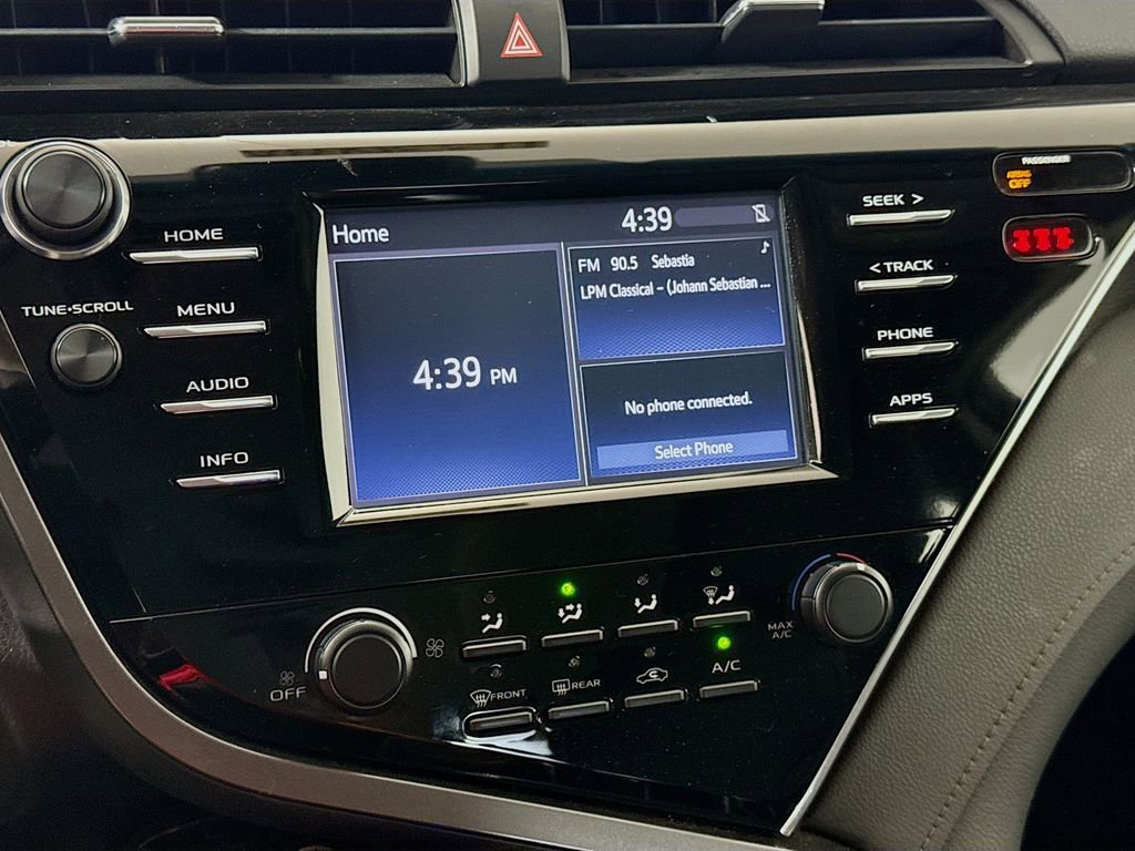 Certified 2018 Toyota Camry LE FWD image 13