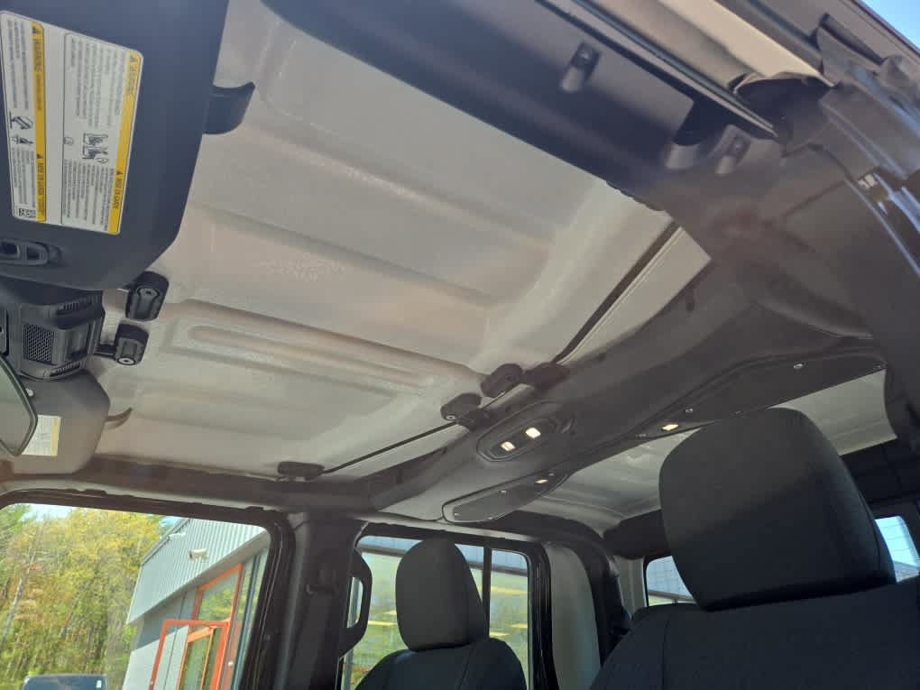 New 2026 Jeep Gladiator Sport AWD/4WD image 17