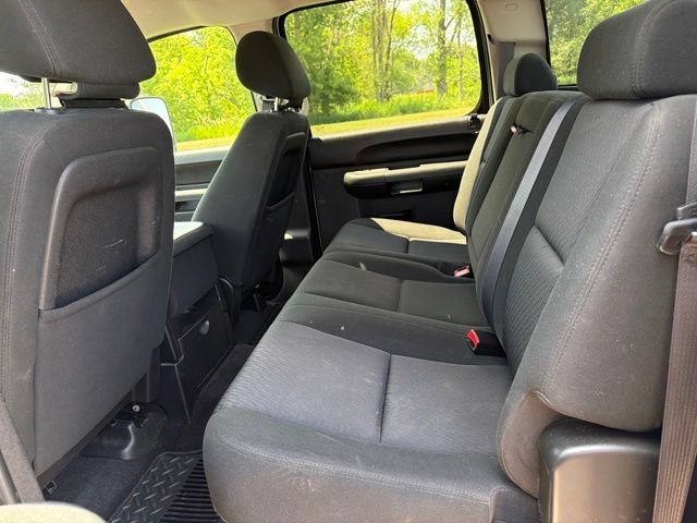 Used 2011 GMC Sierra 3500 SLE w/ SLE Preferred Package AWD/4WD image 7
