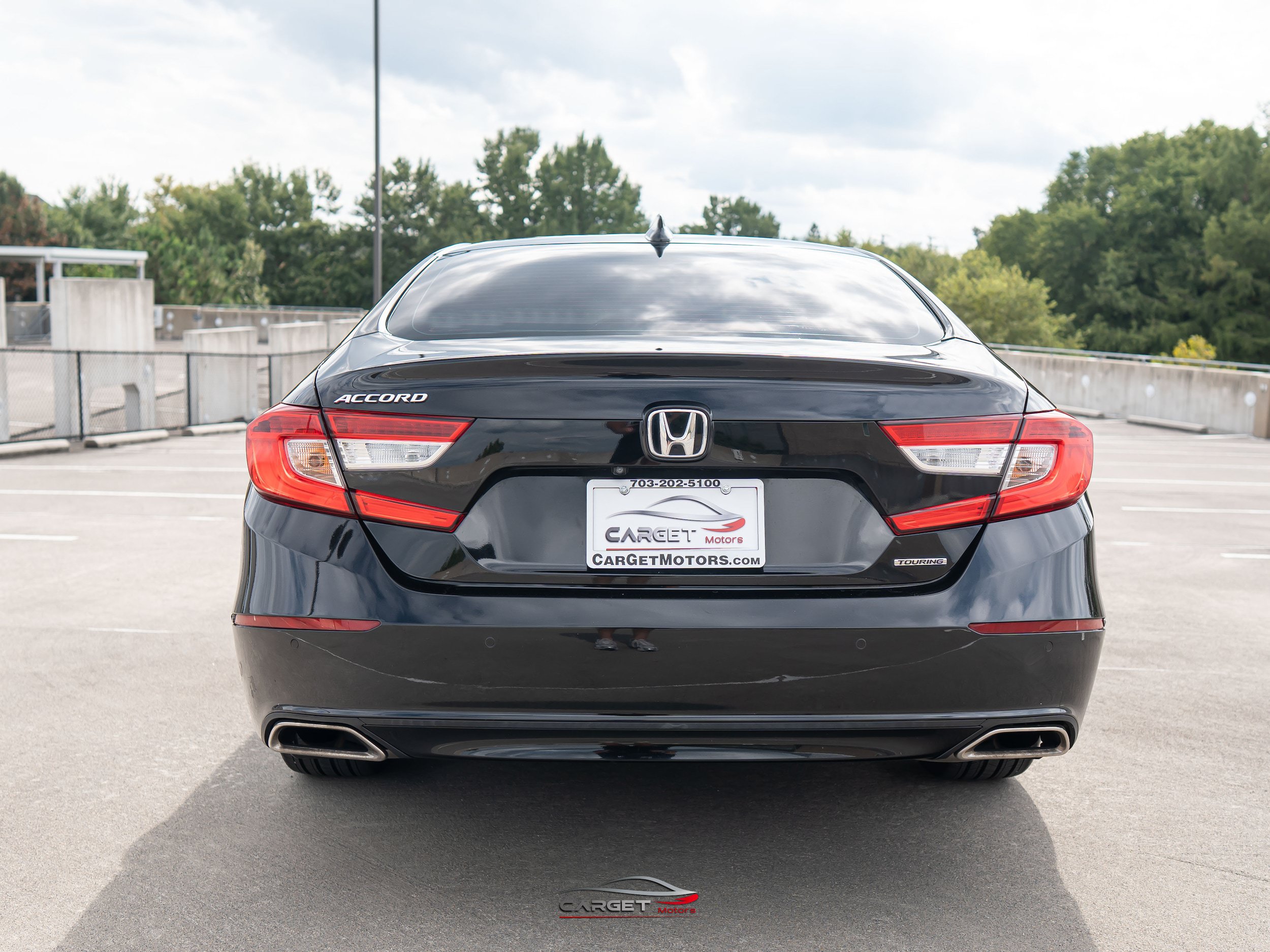 Used 2018 Honda Accord Touring image 6