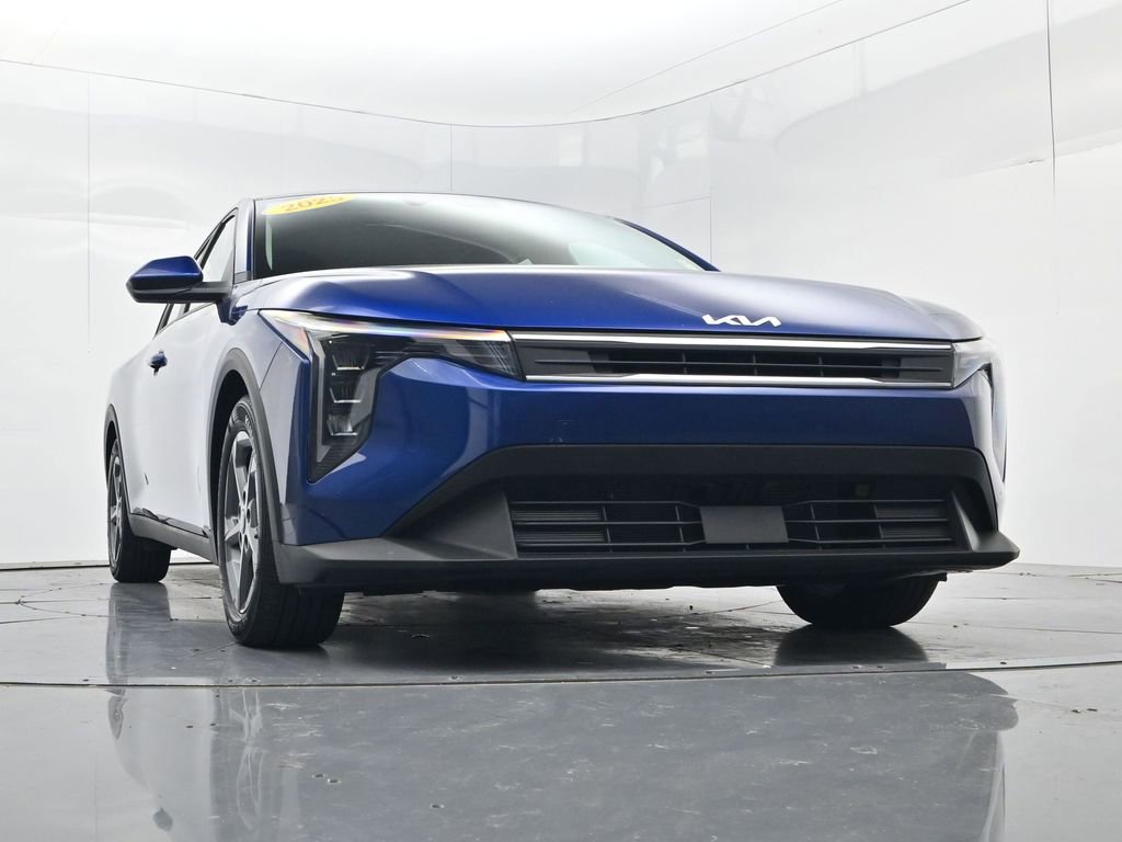 Certified 2025 Kia K4 FWD image 37