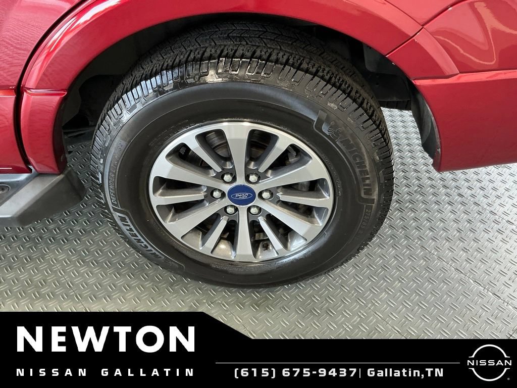 Used 2017 Ford Expedition XLT RWD image 39