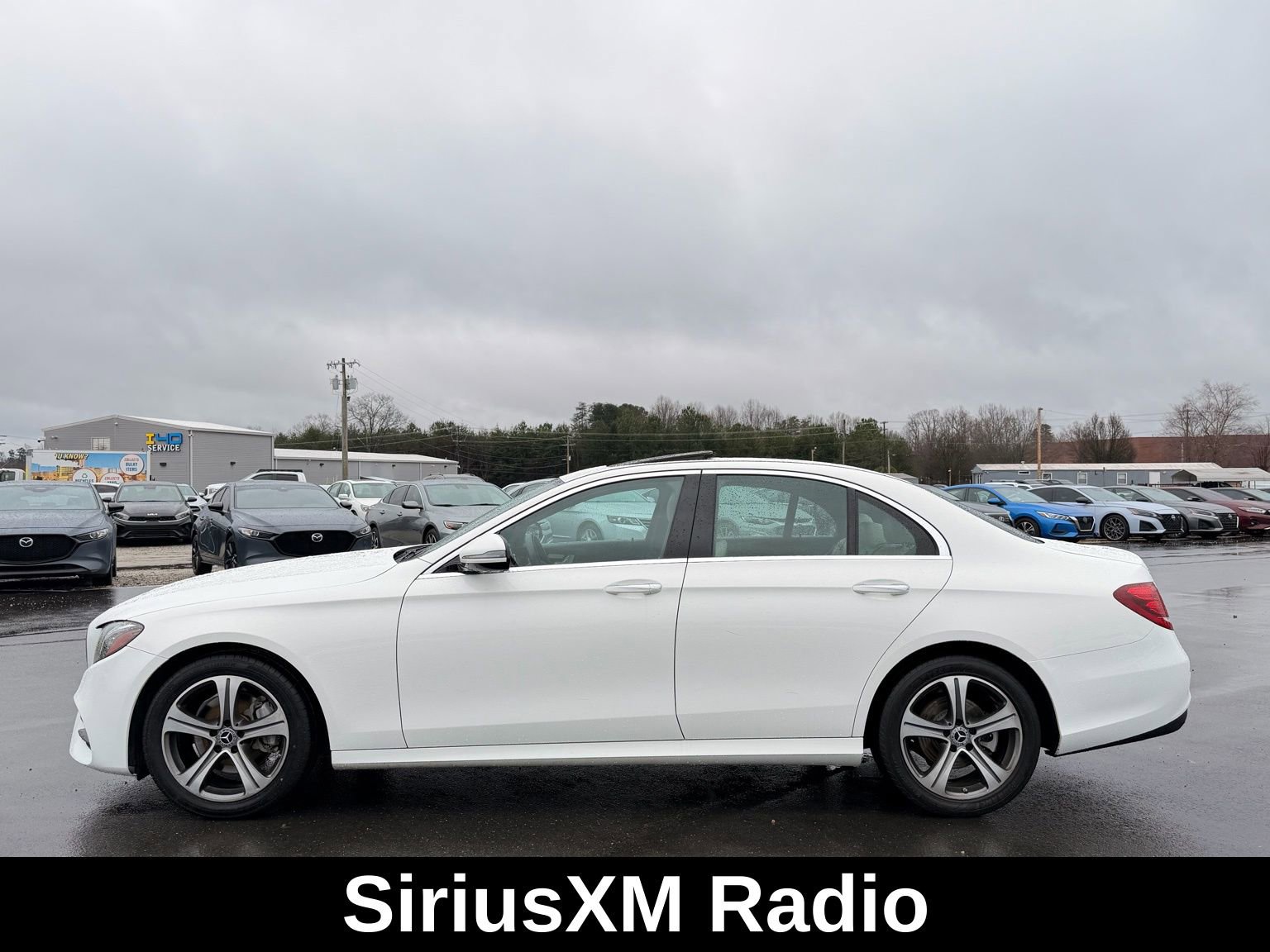 Used 2019 Mercedes-Benz E 300 4MATIC w/ Premium 1 Package image 9