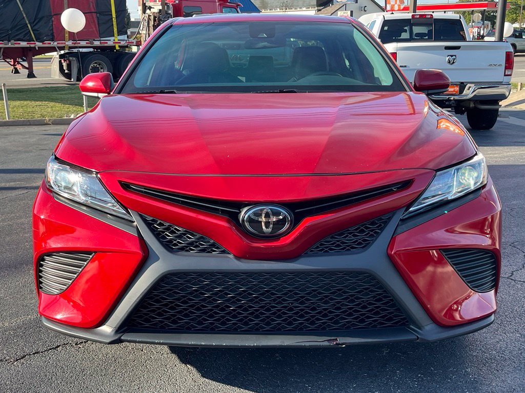Used 2020 Toyota Camry SE AWD/4WD image 3