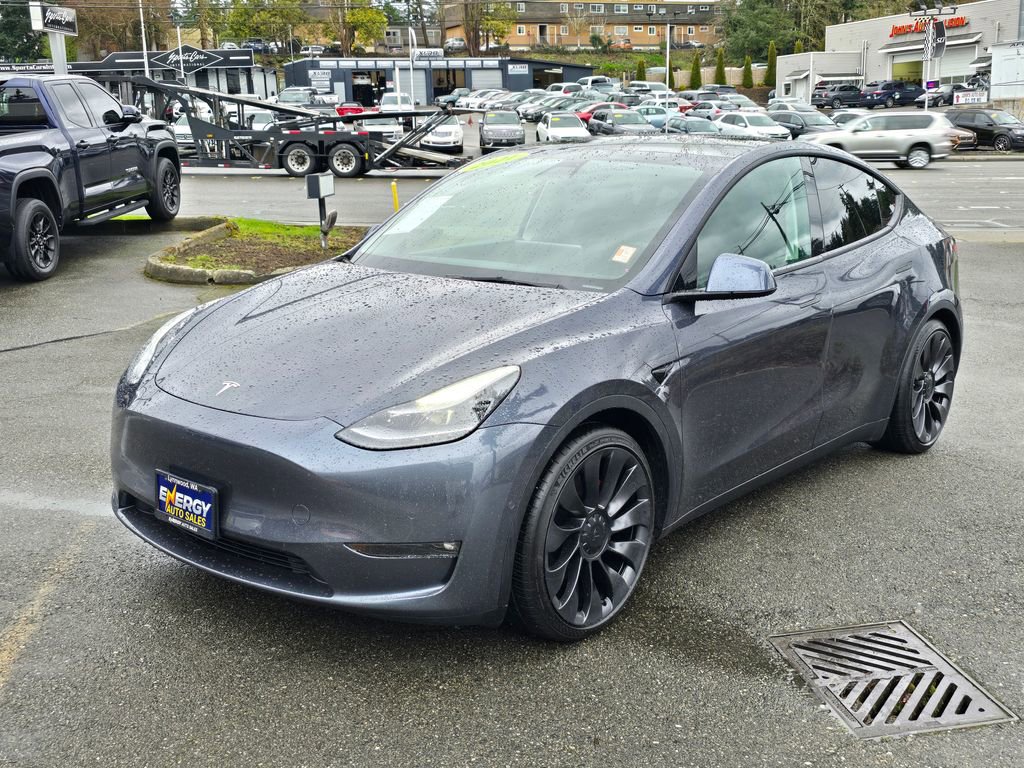 Used 2021 Tesla Model Y Performance image 4