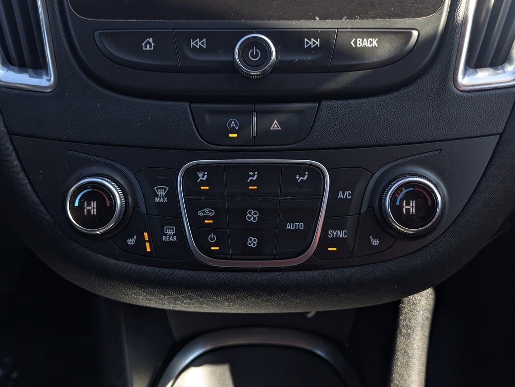 Used 2020 Chevrolet Malibu LT image 31