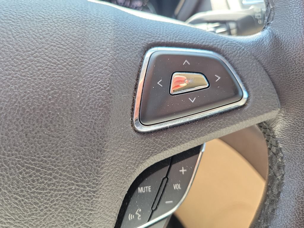 Used 2017 Lincoln MKC Premiere FWD image 17