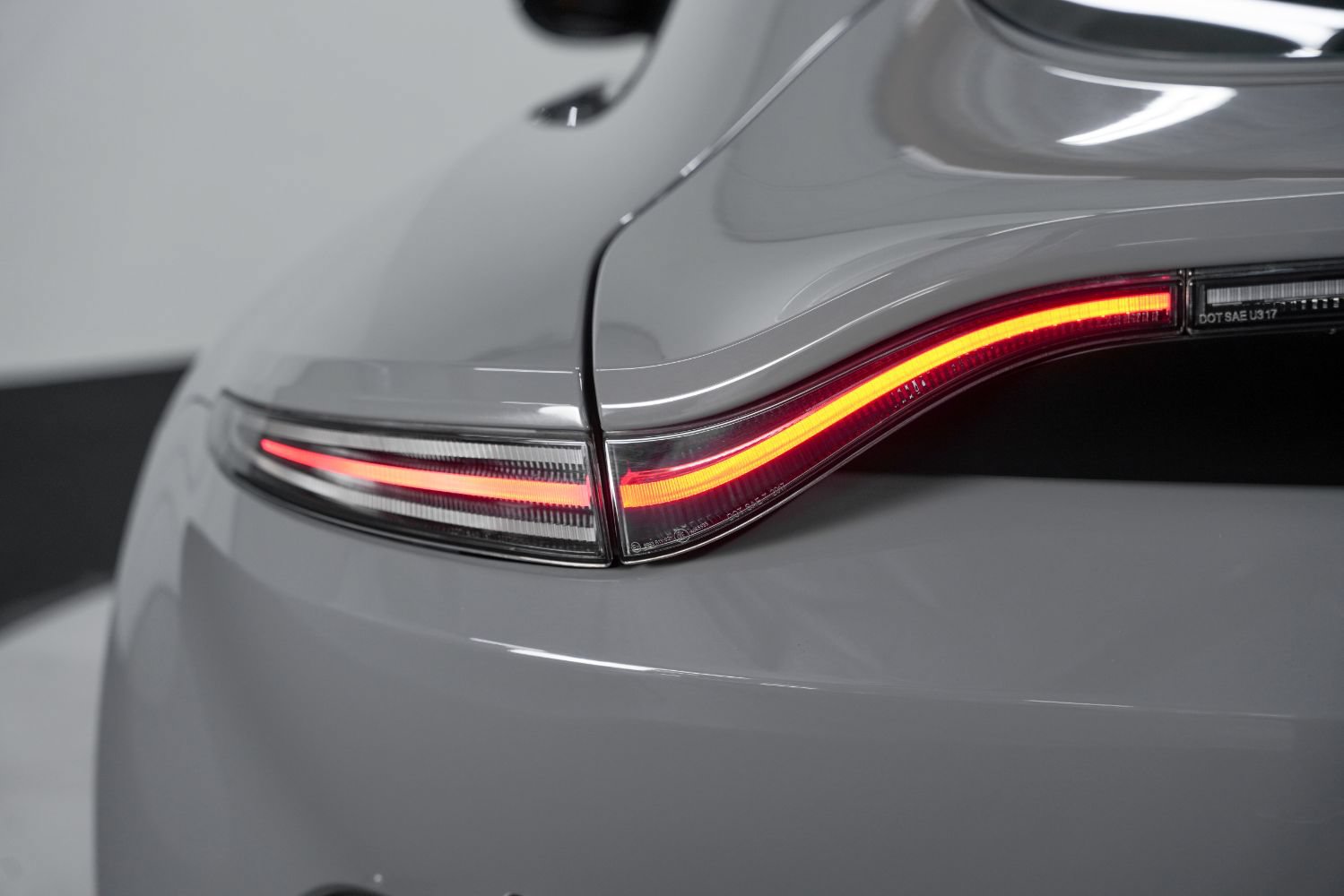 Used 2020 Aston Martin V8 Vantage AMR RWD image 24