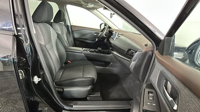Used 2021 Nissan Rogue SV AWD/4WD image 30