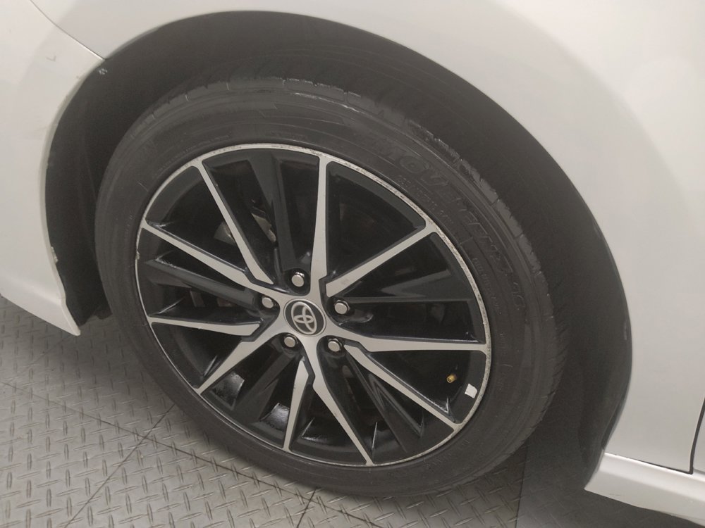 Used 2024 Toyota Camry SE FWD image 31