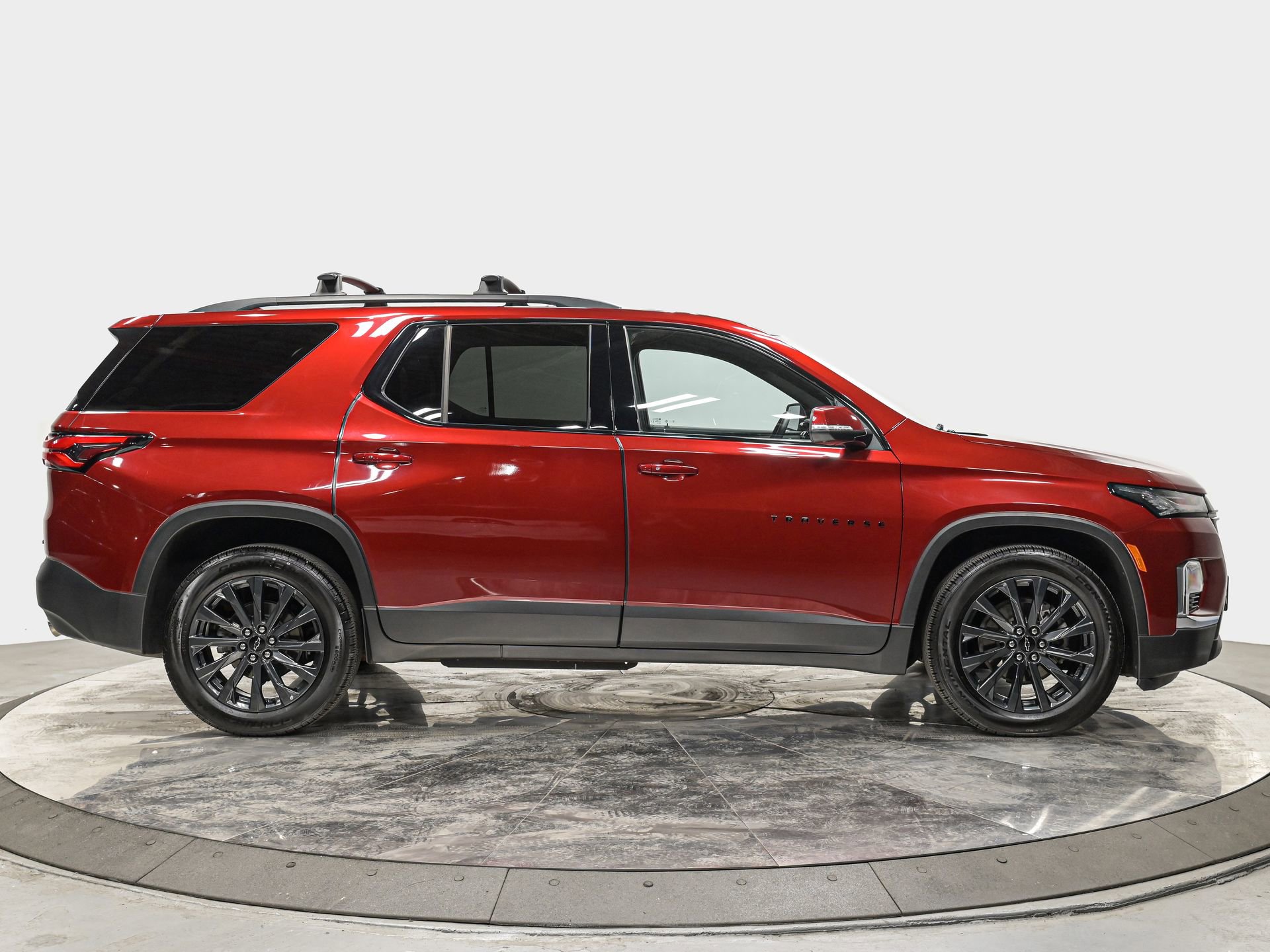 Used 2023 Chevrolet Traverse RS w/ LPO, Floor Liner Package AWD/4WD image 8