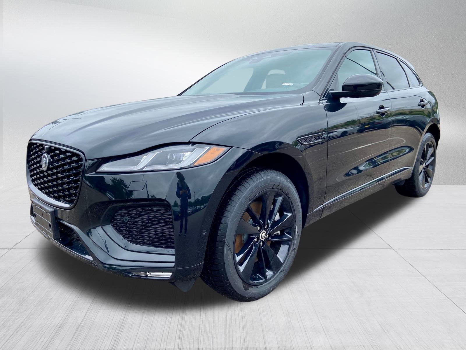 New 2026 Jaguar F-PACE R-Dynamic S image 1