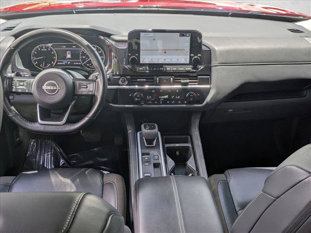 Used 2024 Nissan Pathfinder SL FWD image 18