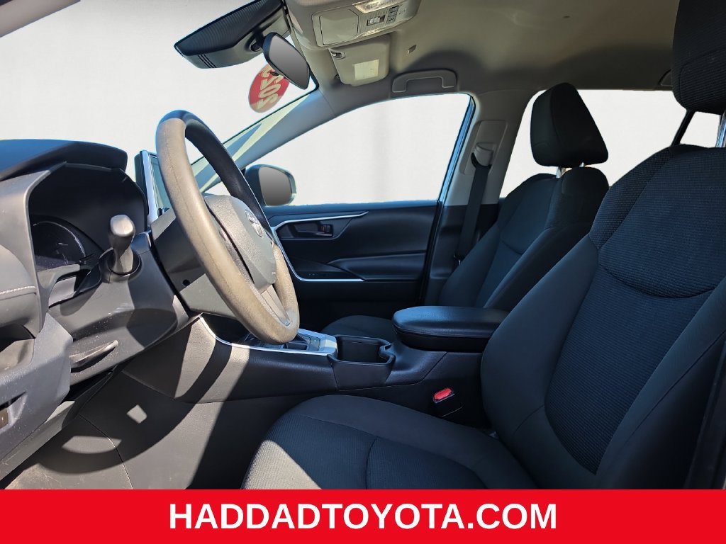 Used 2023 Toyota RAV4 LE AWD/4WD image 10