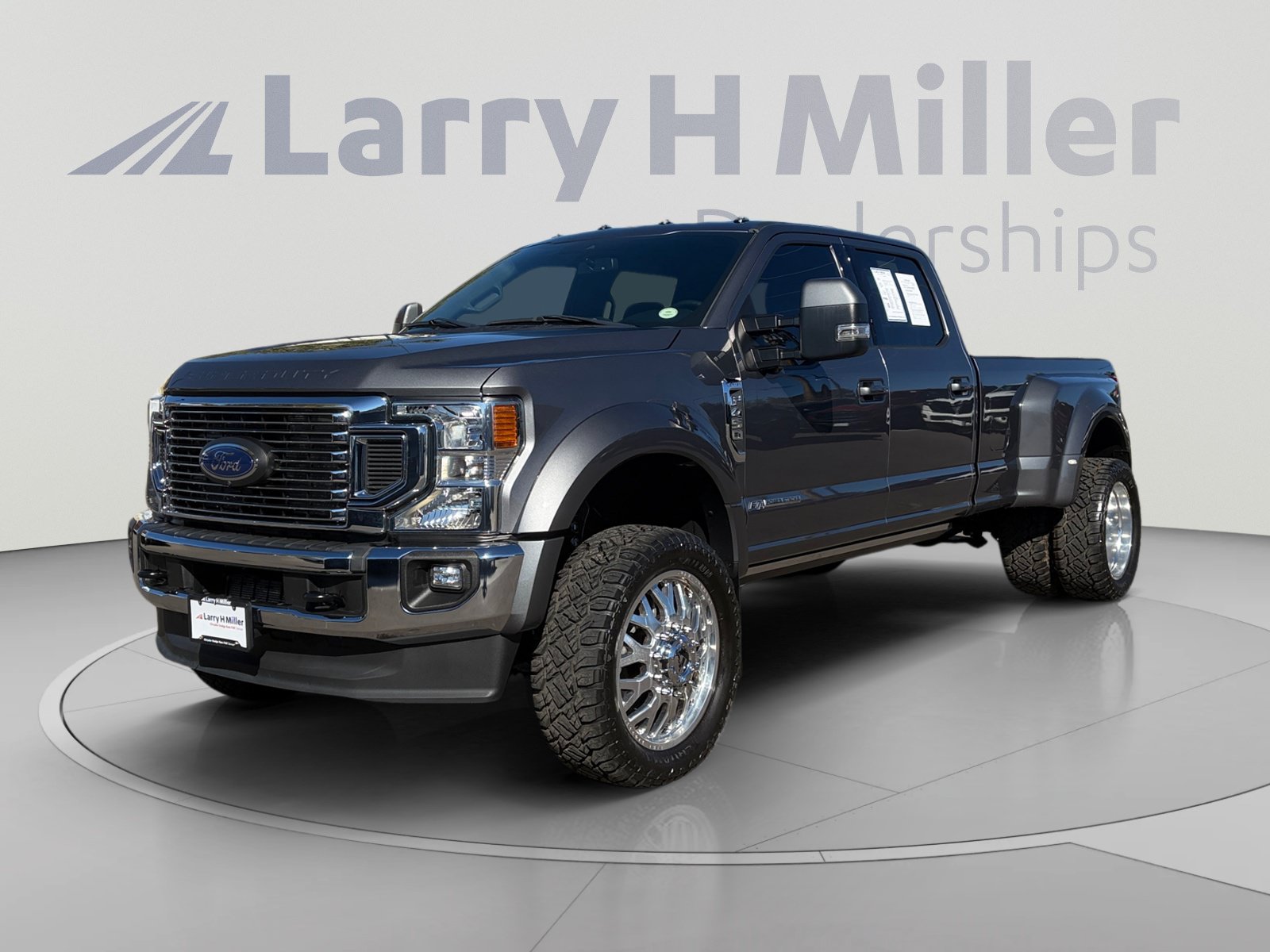 Used 2022 Ford F450 Lariat w/ Lariat Ultimate Package AWD/4WD image 1