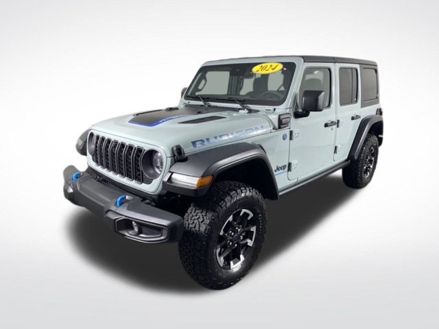 Used 2024 Jeep Wrangler Unlimited Rubicon 4xe w/ Technology Group AWD/4WD image 13