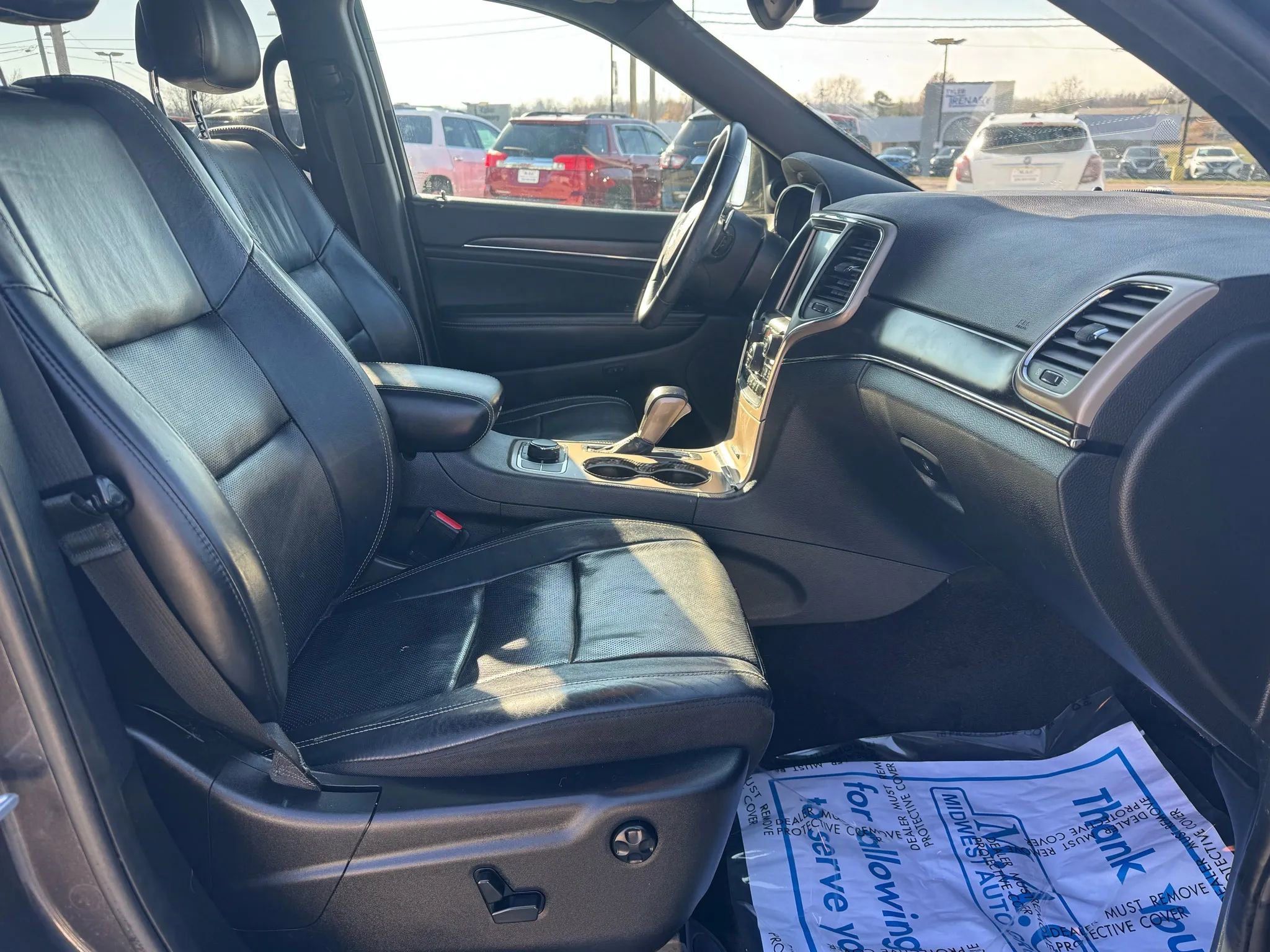 Used 2017 Jeep Grand Cherokee Limited w/ Luxury Group II image 35