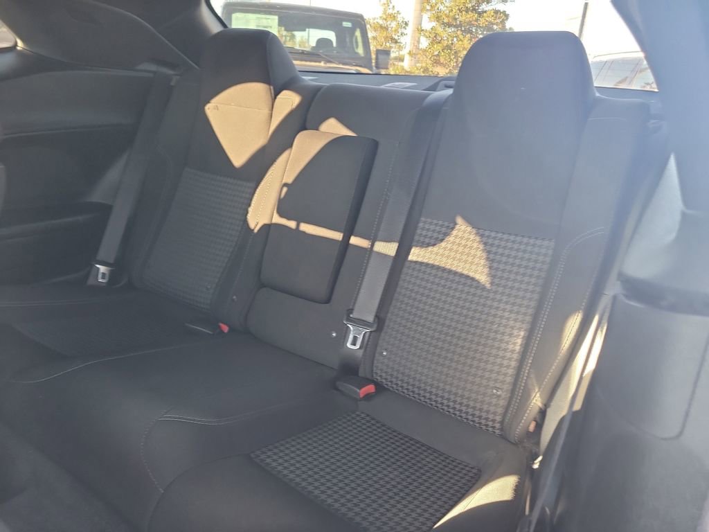 Used 2016 Dodge Challenger SXT image 12