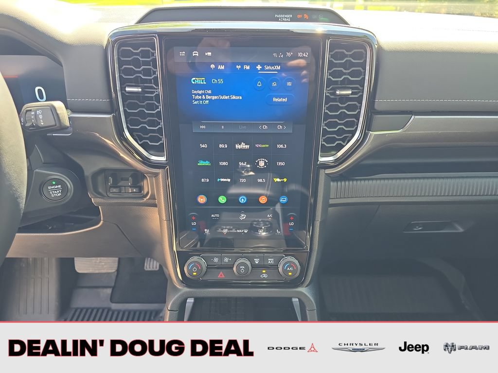 Used 2024 Ford Ranger Lariat w/ FX4 Off-Road Package AWD/4WD image 19