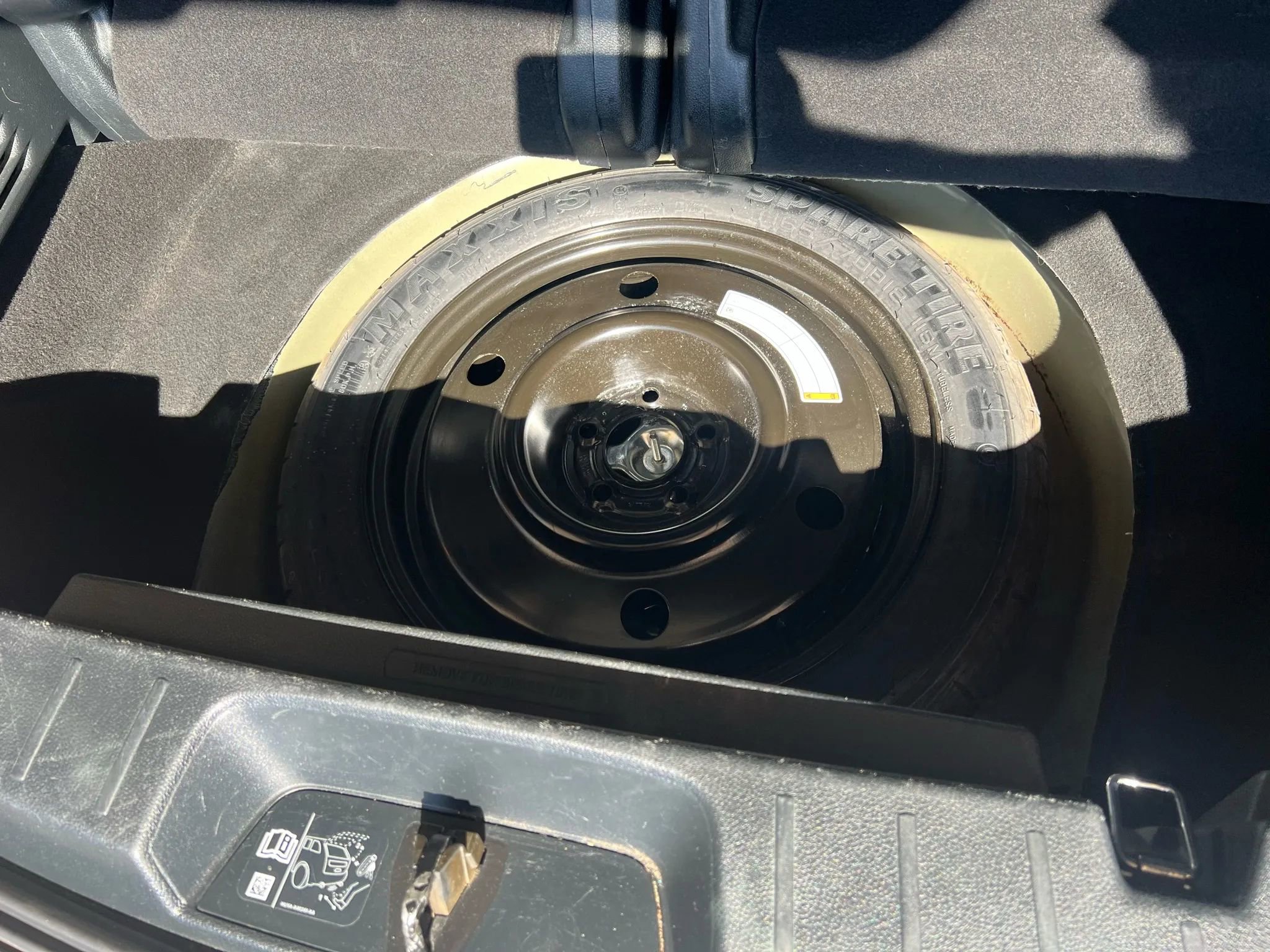 Used 2019 Ford Explorer Limited image 35