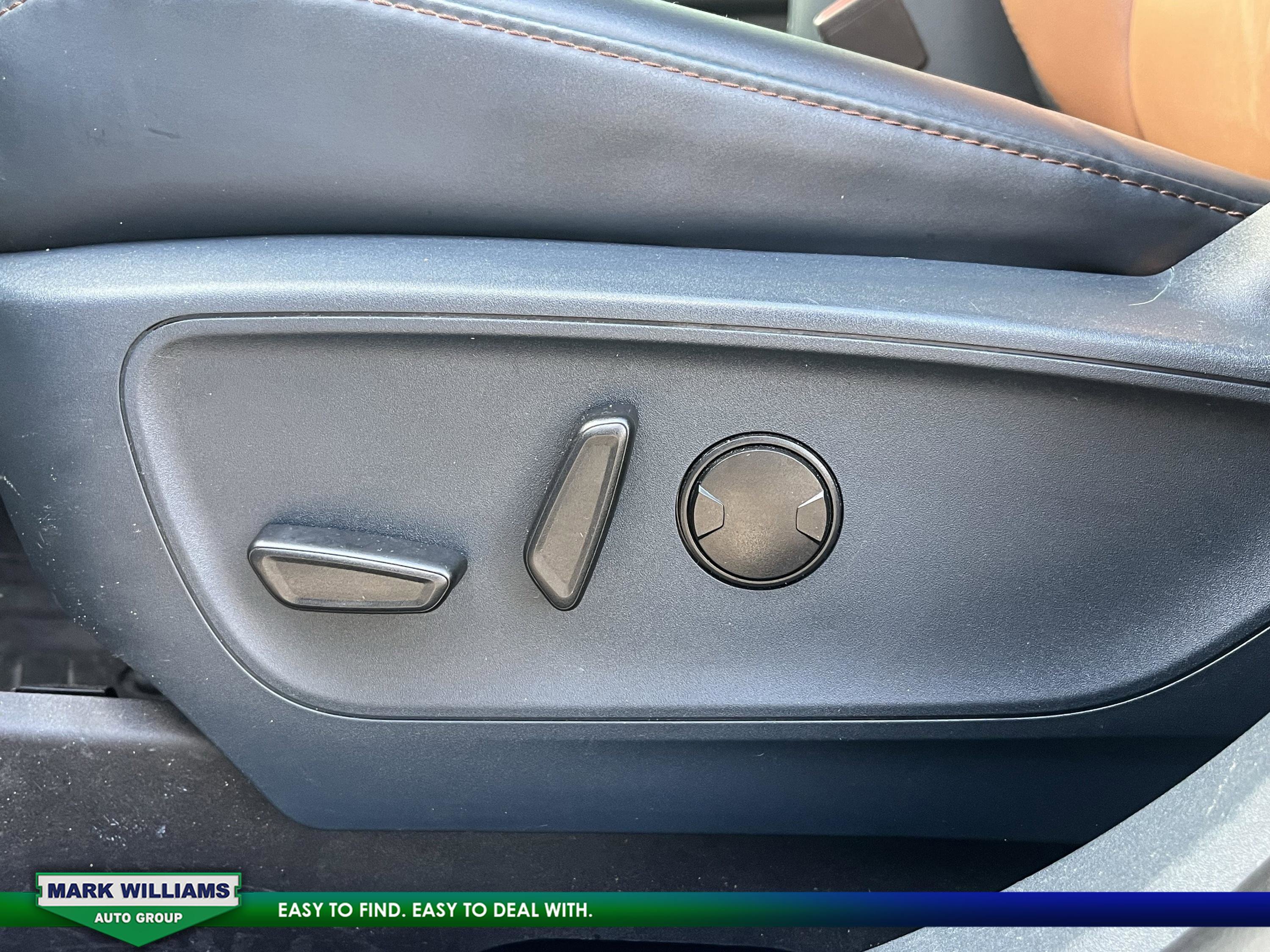 Used 2022 Ford Maverick Lariat w/ Equipment Group 500A Standard image 12