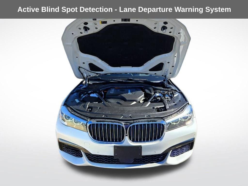 Used 2018 BMW 740e xDrive w/ M Sport Package image 18