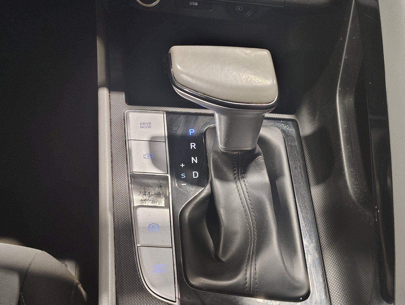 Used 2023 Hyundai Elantra SEL w/ Convenience Package FWD image 12