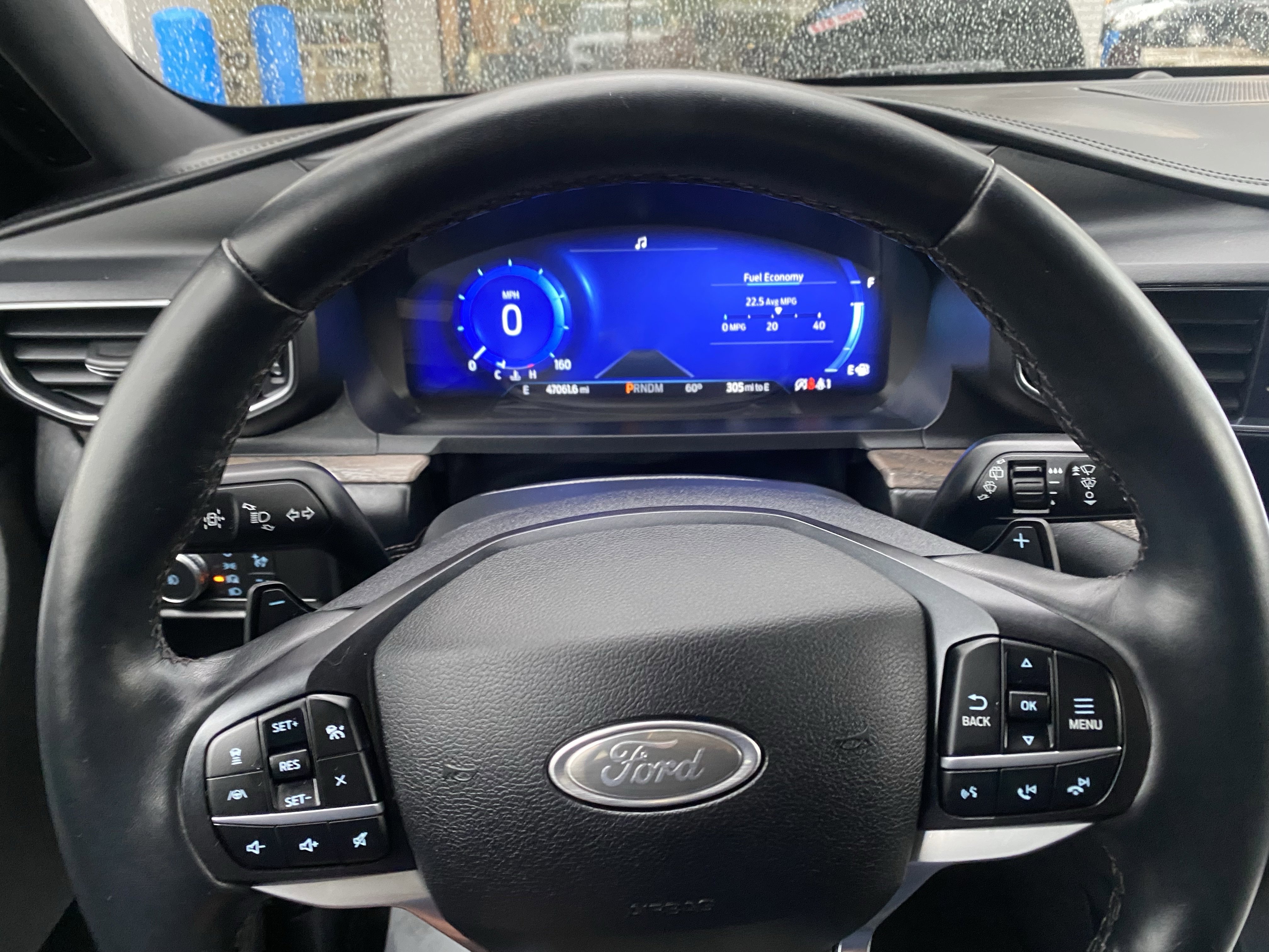 Used 2020 Ford Explorer Platinum w/ Premium Technology Package AWD/4WD image 18