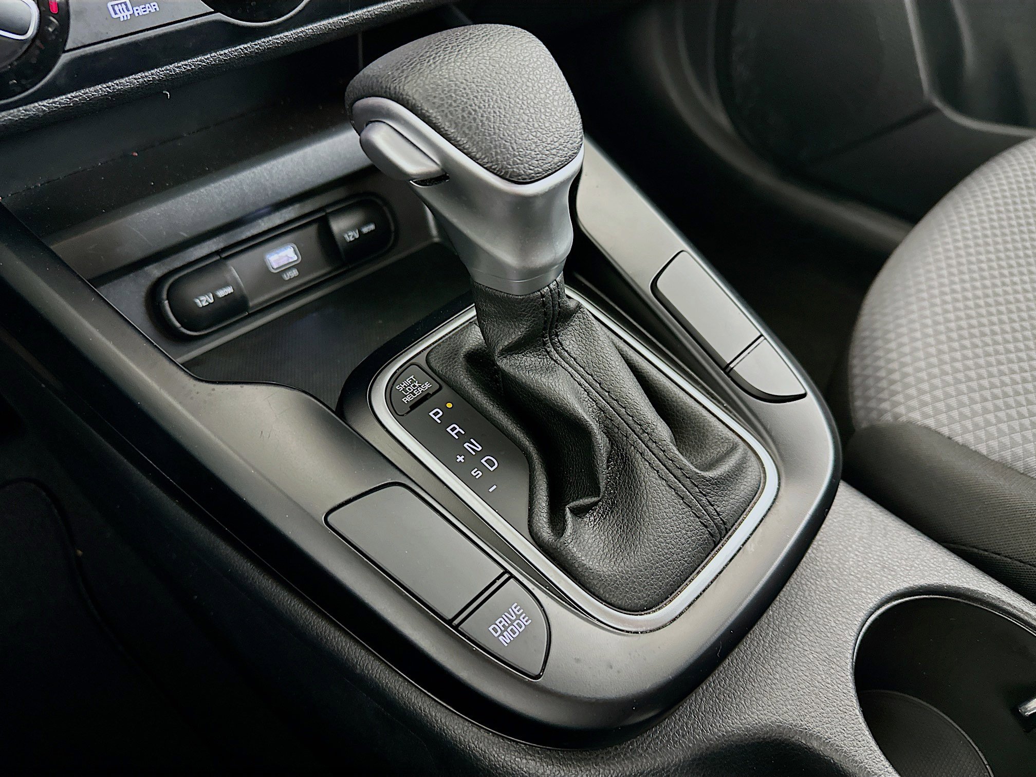 Used 2025 Kia Soul LX w/ LX Technology Package image 24