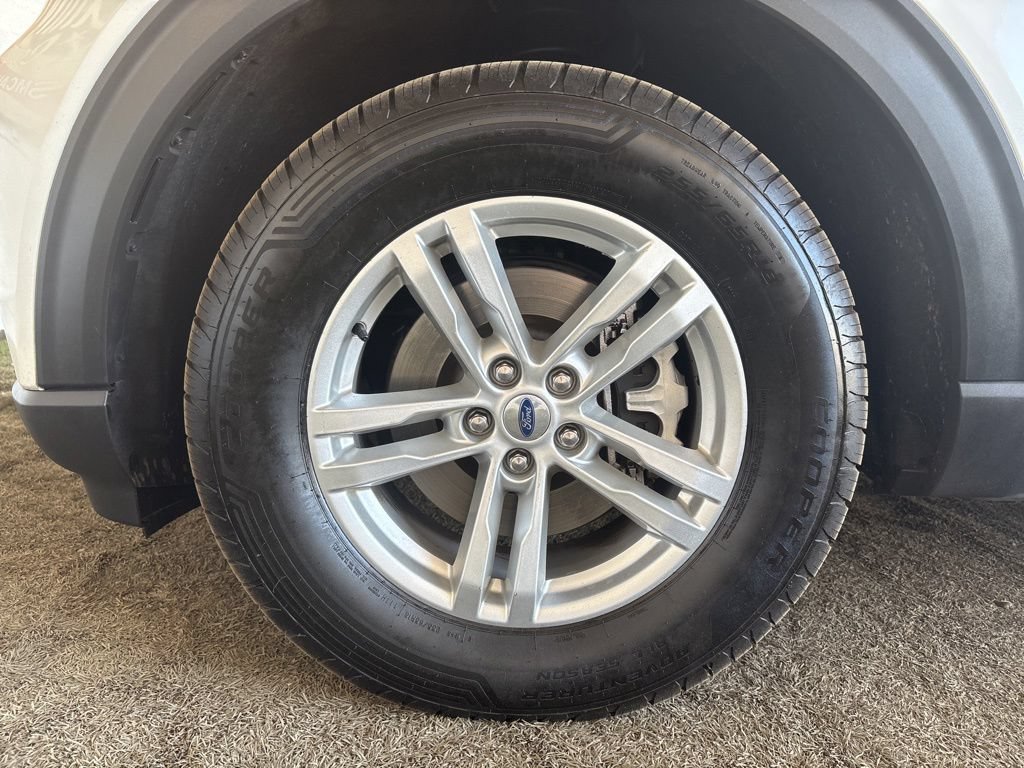 Used 2023 Ford Explorer XLT RWD image 15