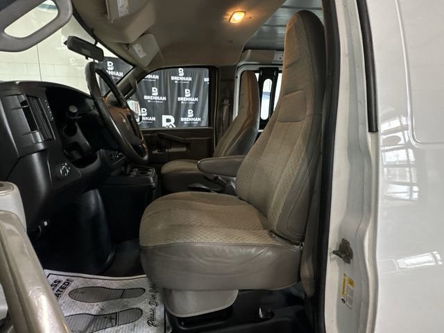 Certified 2022 GMC Savana 2500 Extended w/ Driver Convenience Package RWD image 22