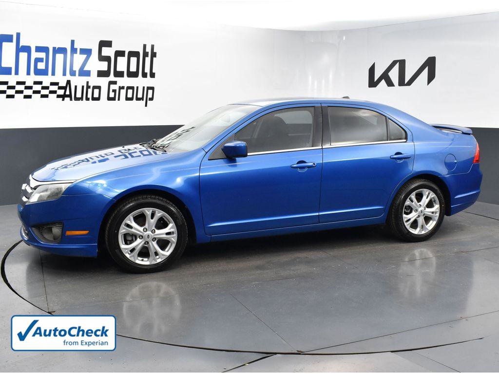 Used 2012 Ford Fusion SE image 2