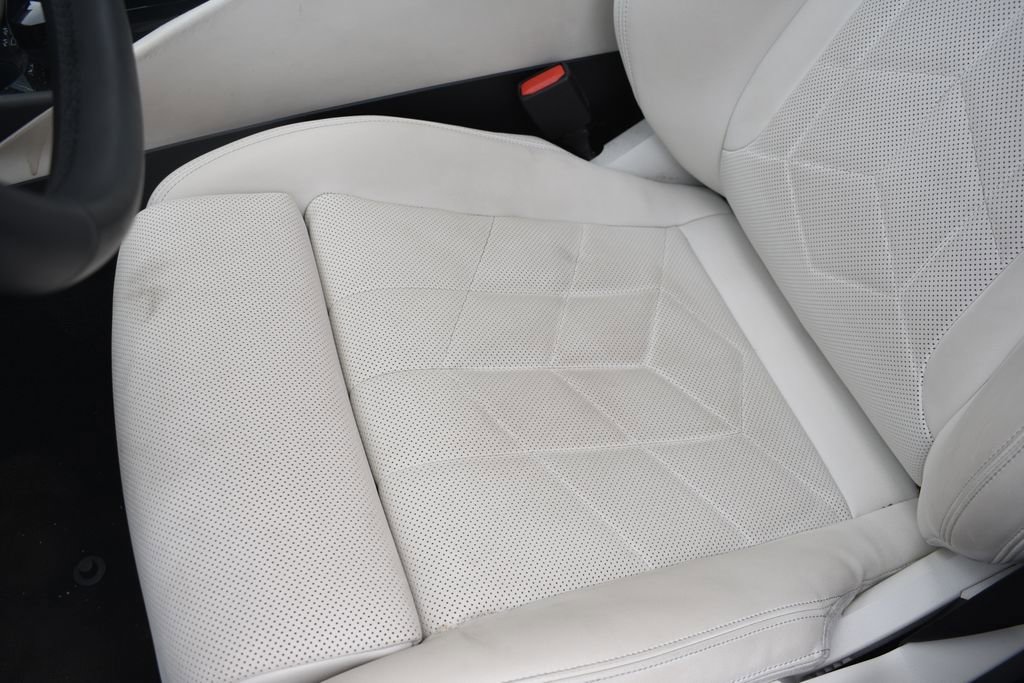 Used 2024 BMW i5 eDrive40i image 12