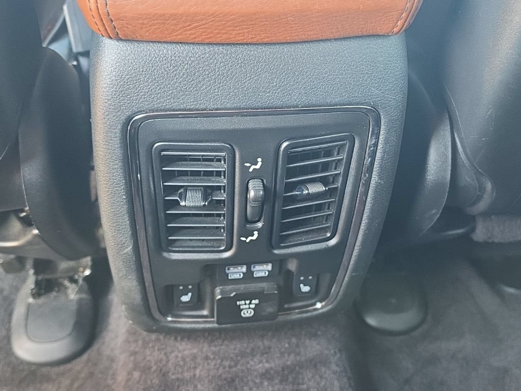 Used 2018 Jeep Grand Cherokee Summit AWD/4WD image 19