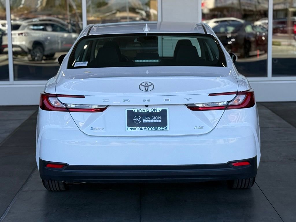 Used 2025 Toyota Camry LE image 10