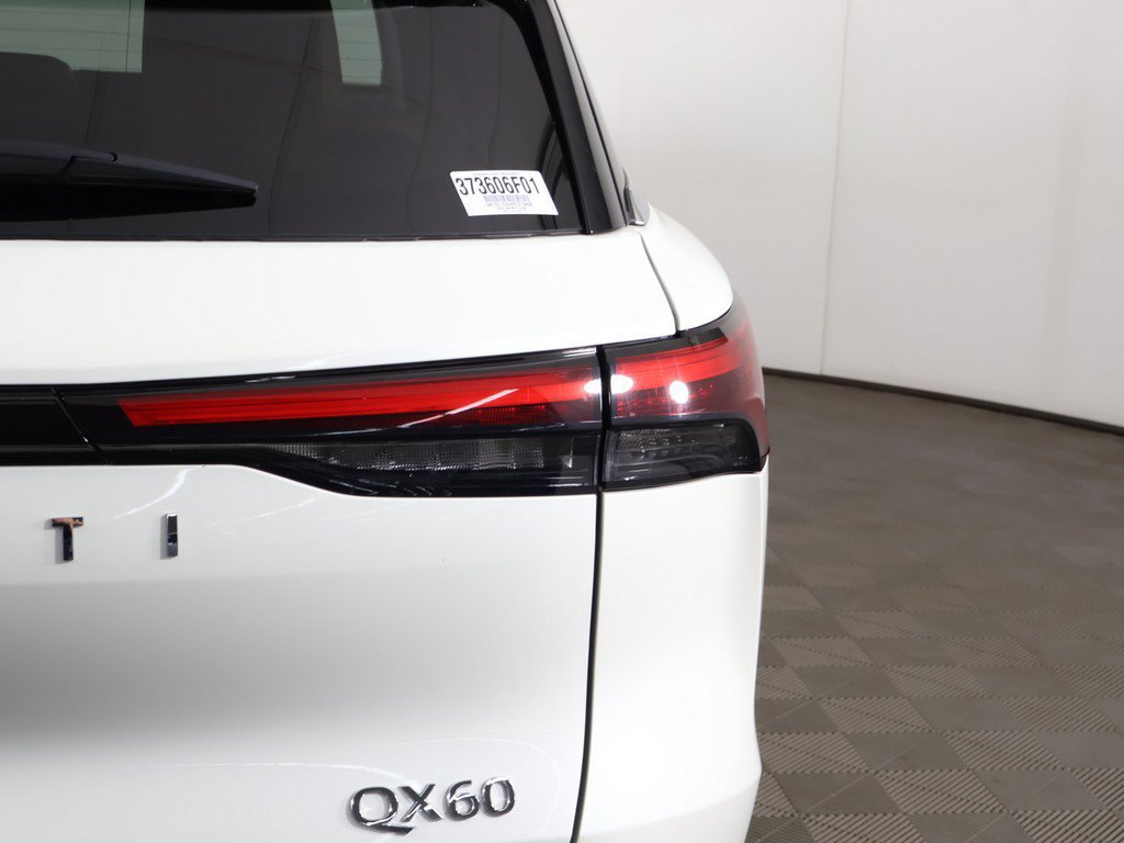 Used 2023 INFINITI QX60 Sensory w/ Vision Package AWD/4WD image 23