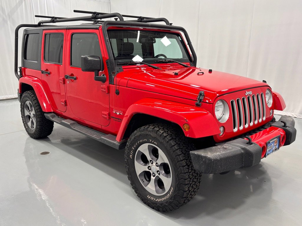 Used 2016 Jeep Wrangler Unlimited Sahara w/ Connectivity Group image 3