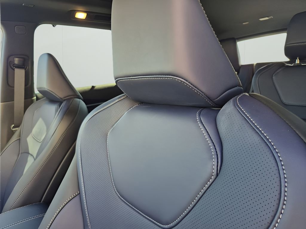 Certified 2026 INFINITI QX60 Sport w/ Dark Cargo Package image 18