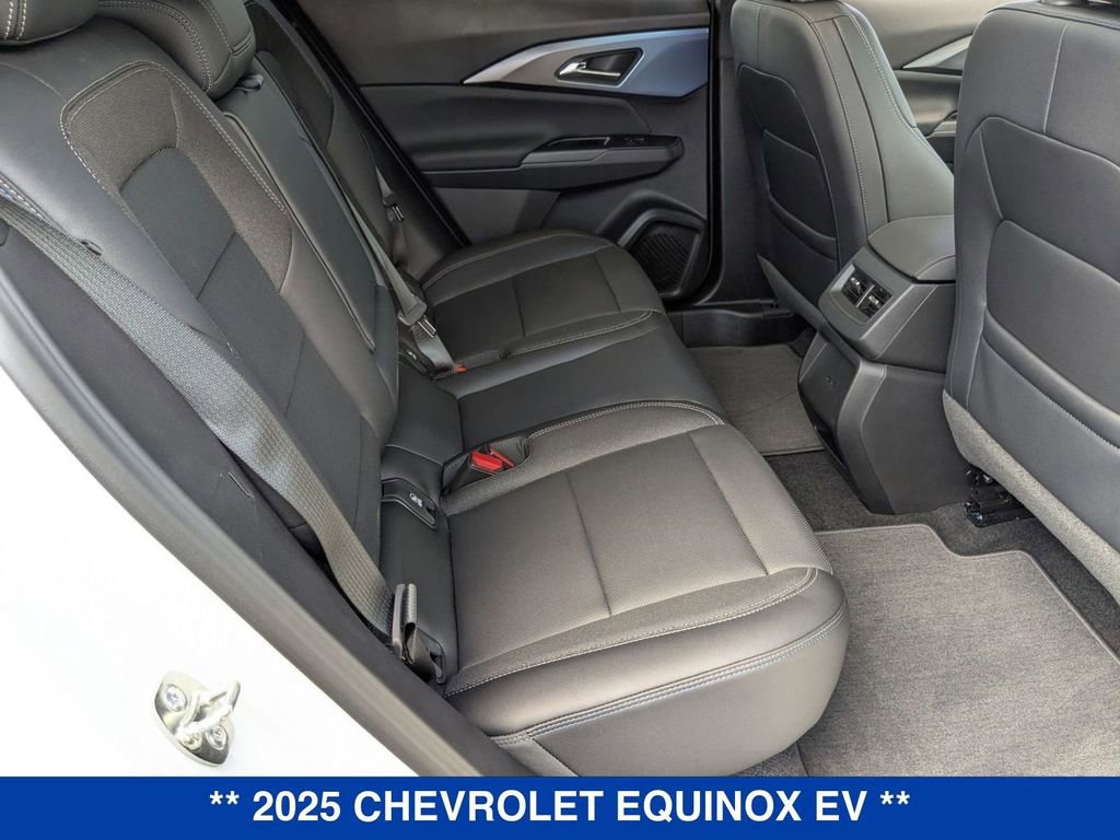 New 2025 Chevrolet Equinox EV LT AWD/4WD image 31