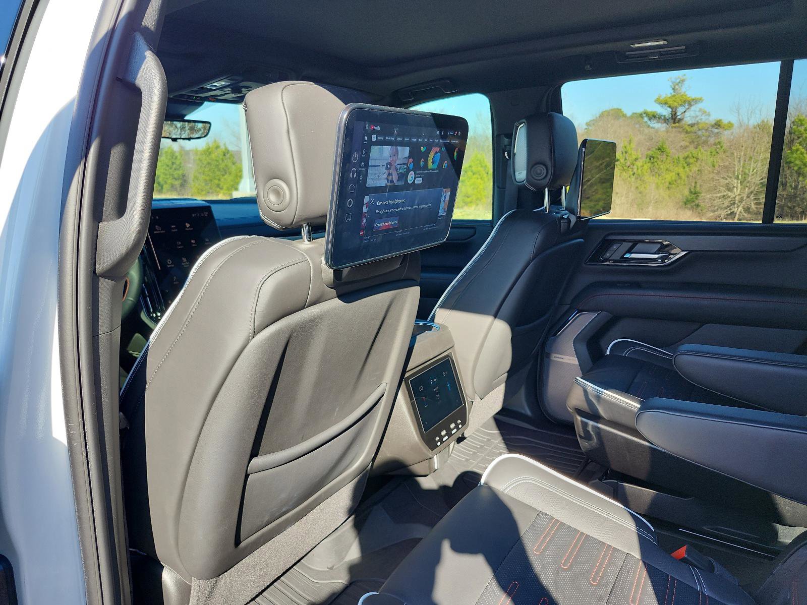 Certified 2025 GMC Yukon AT4 Ultimate w/ LPO, Floor Liner Package image 14