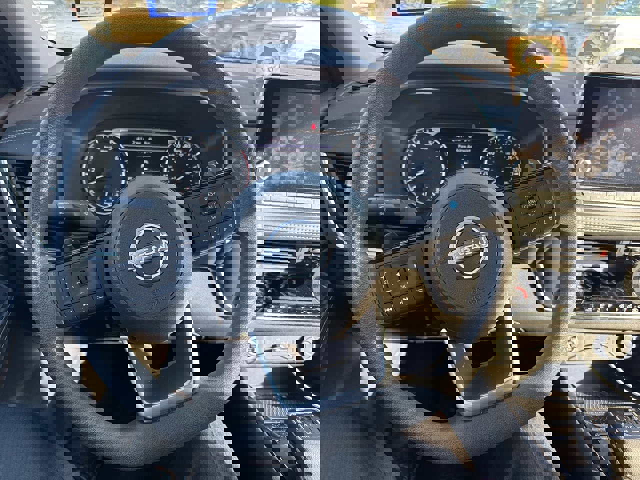 Certified 2023 Nissan Rogue SV image 7